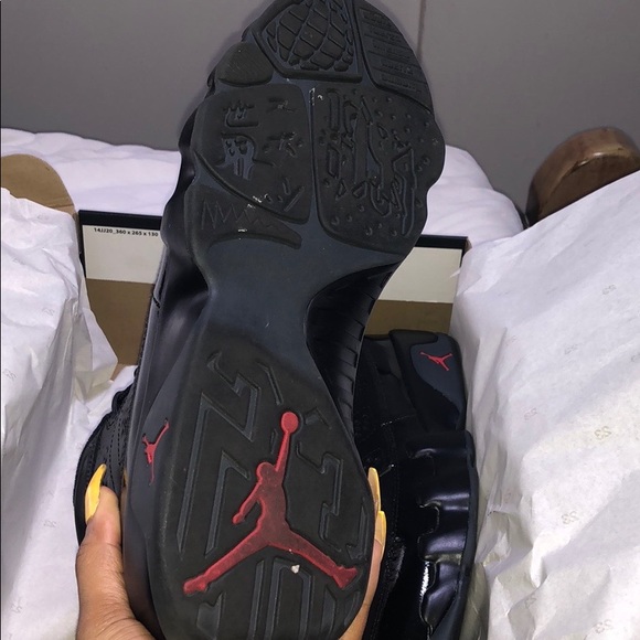 Men’s Air Jordan Retro 9 “Bred” - Picture 3 of 8